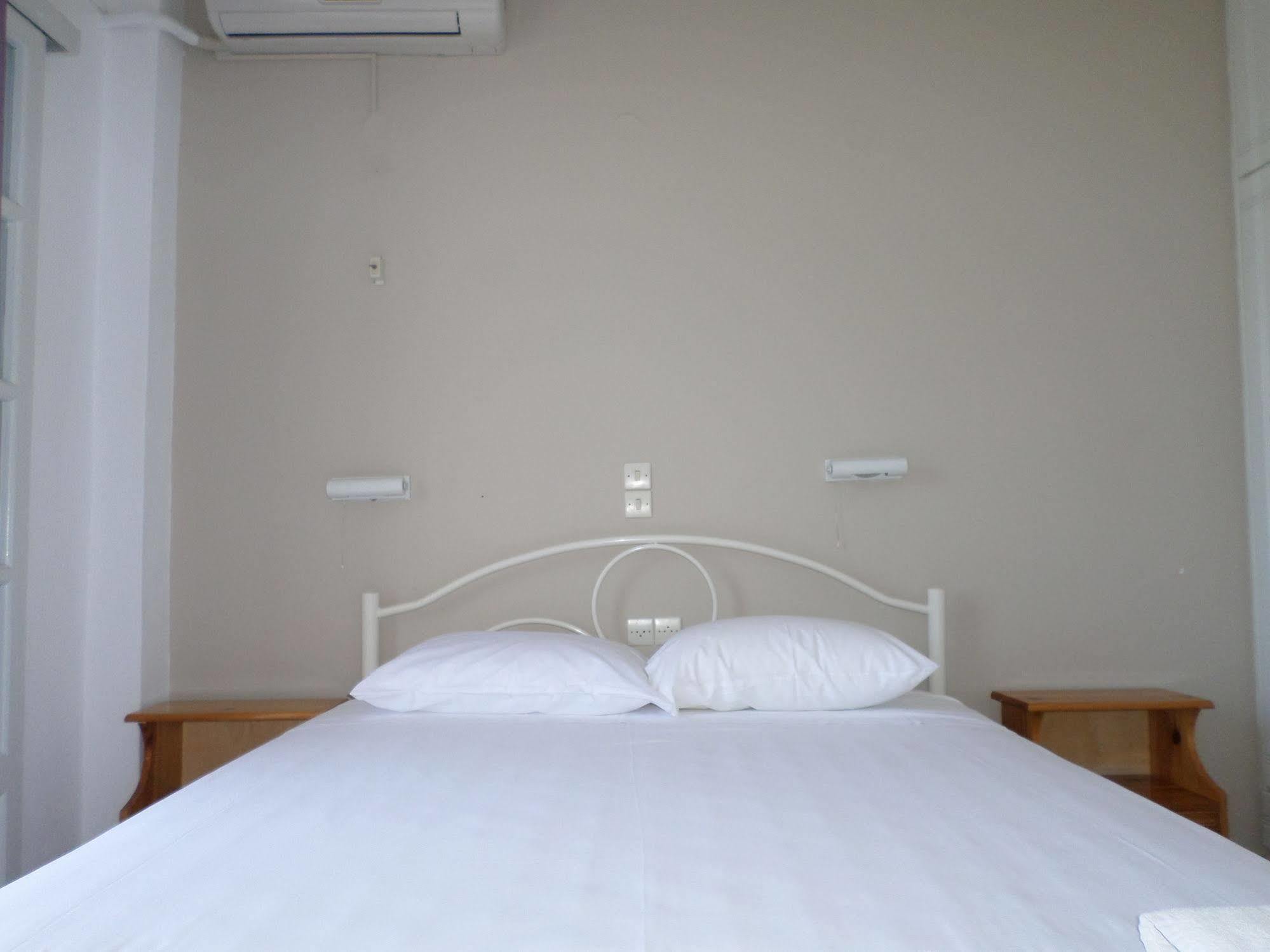 بينيتسيس Rising Sun Apartments & Studios المظهر الخارجي الصورة